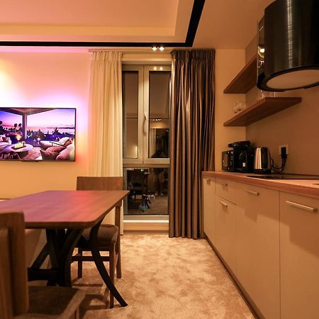Deha Rooms & Apartments Тирана Екстериор снимка