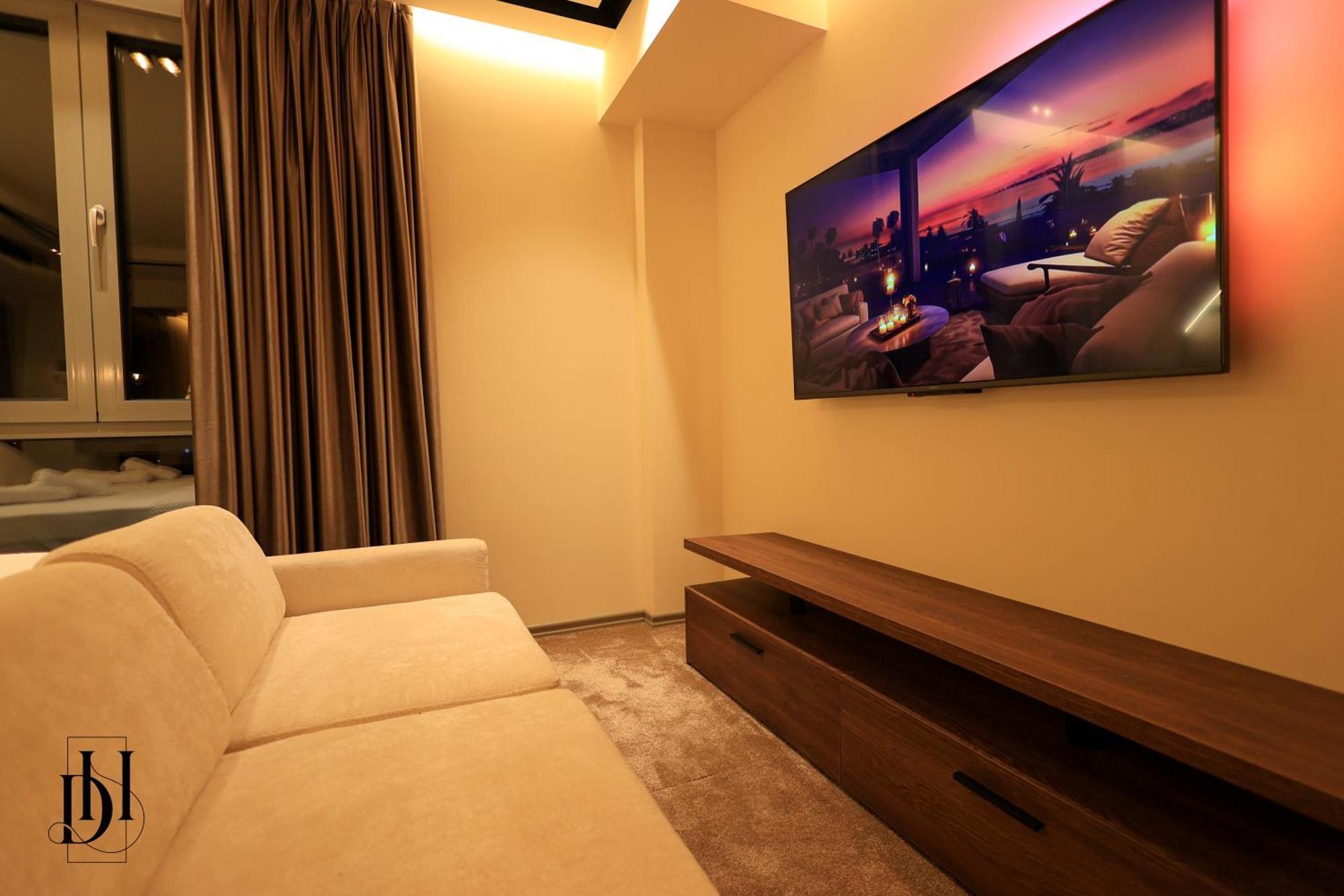 Deha Rooms & Apartments Тирана Екстериор снимка
