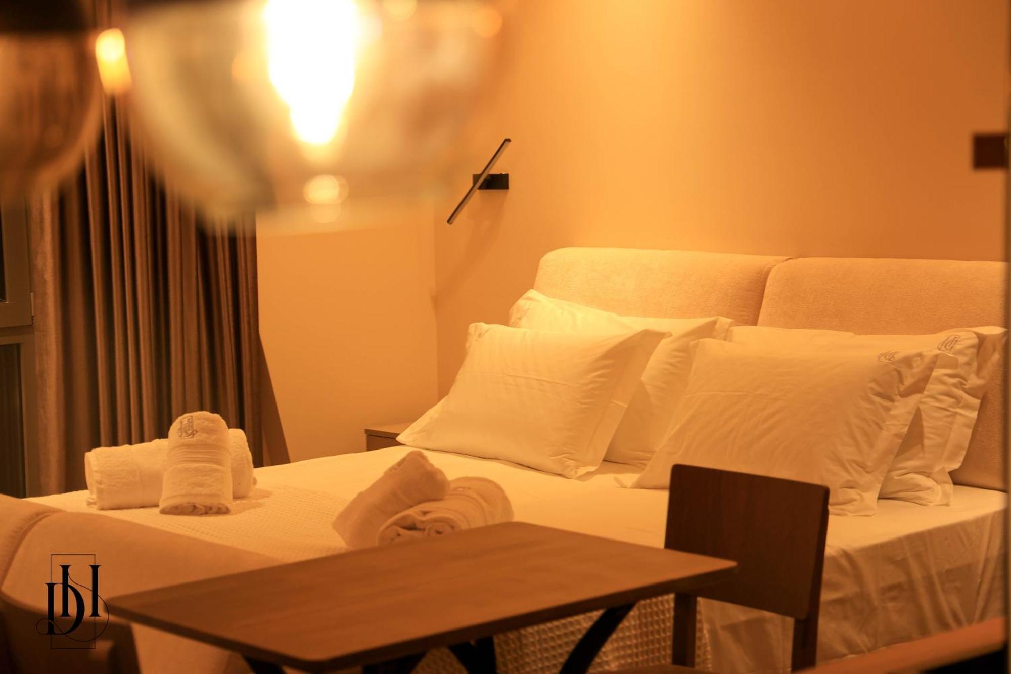 Deha Rooms & Apartments Тирана Екстериор снимка