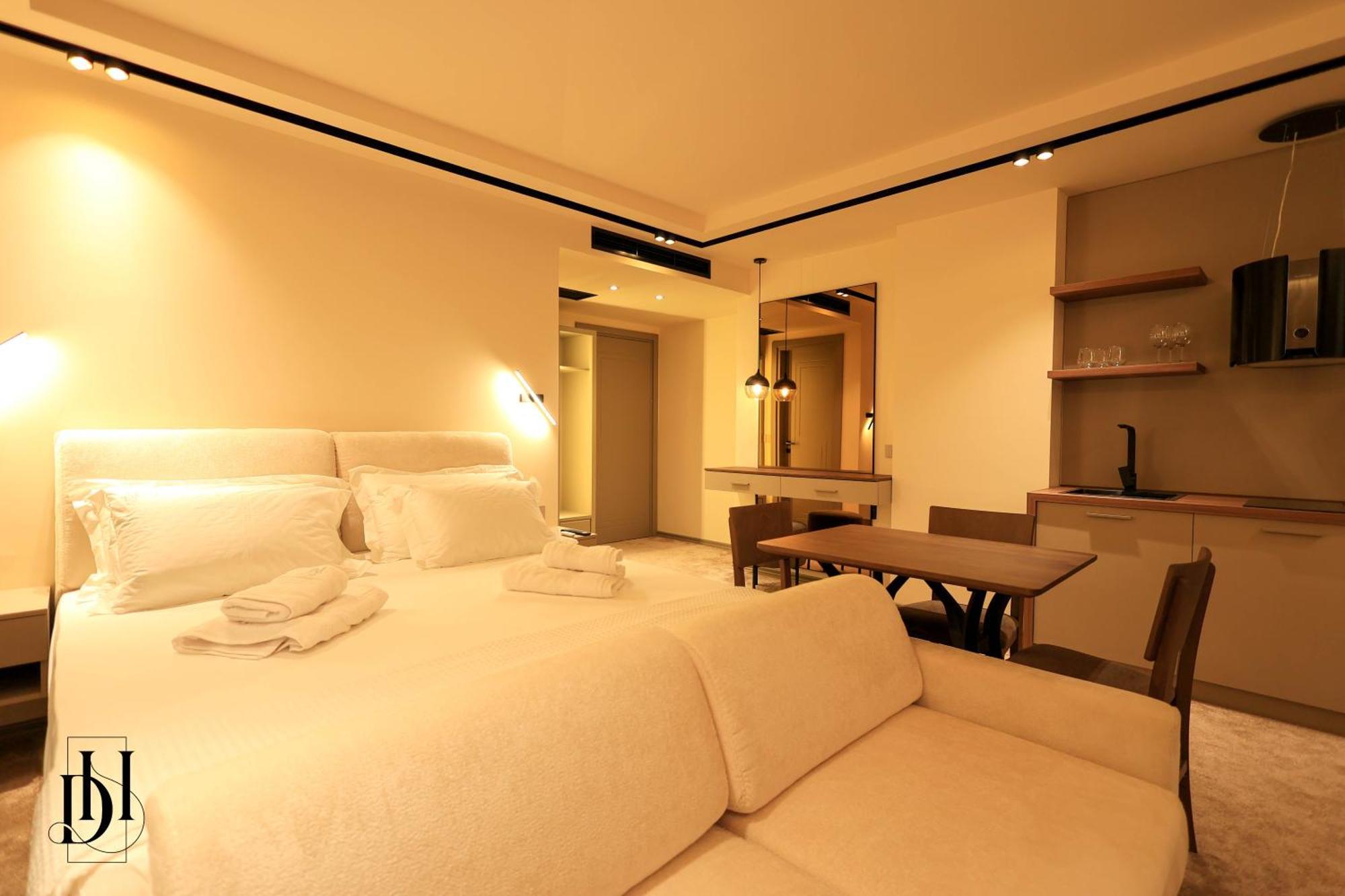 Deha Rooms & Apartments Тирана Екстериор снимка