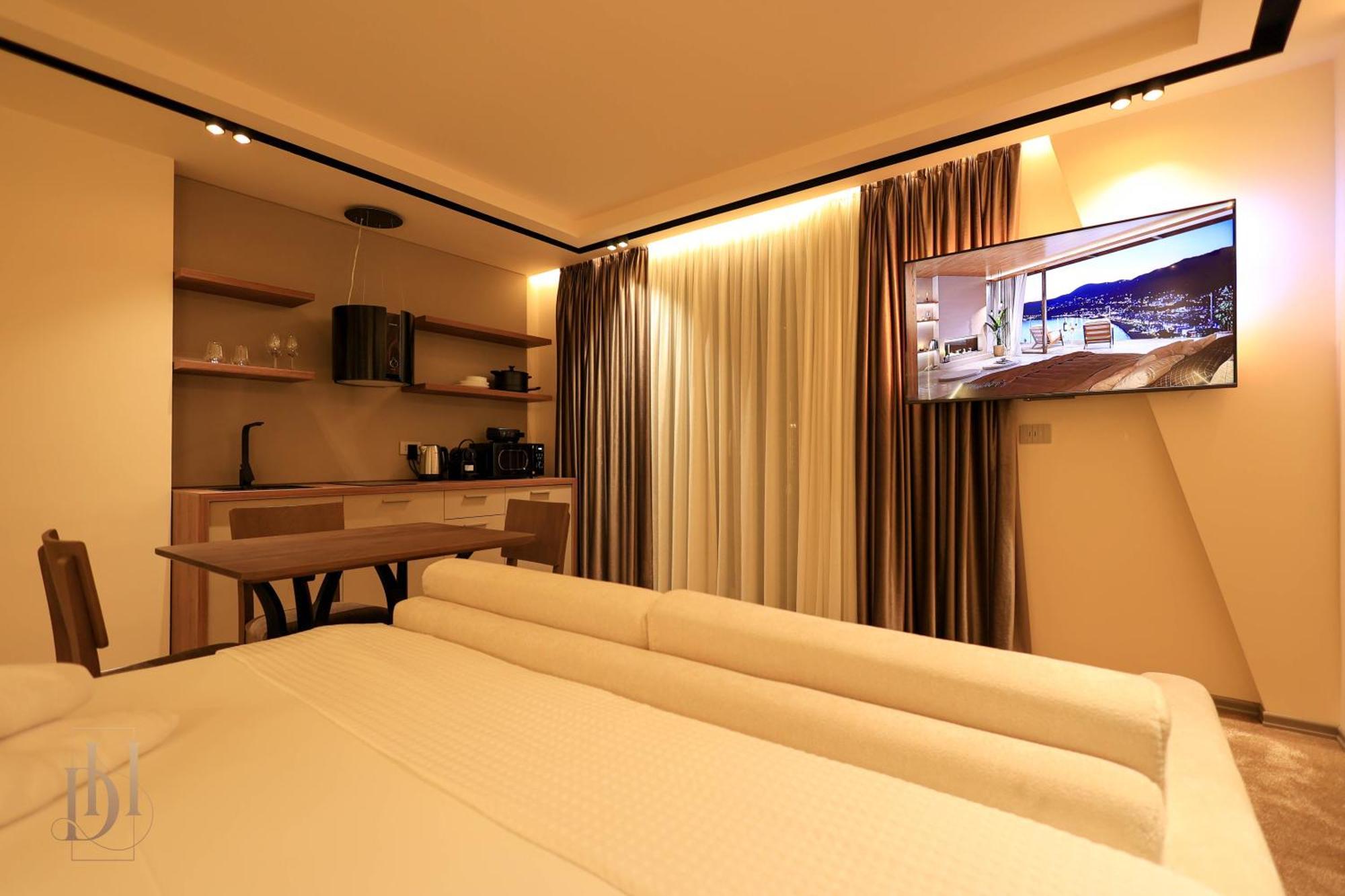 Deha Rooms & Apartments Тирана Екстериор снимка