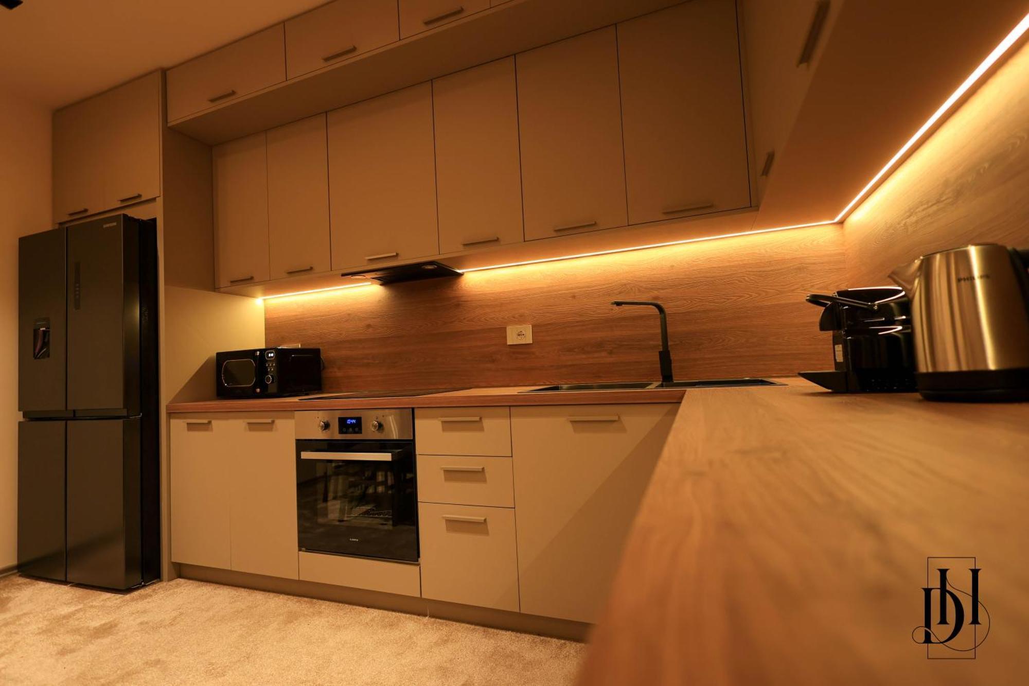 Deha Rooms & Apartments Тирана Екстериор снимка